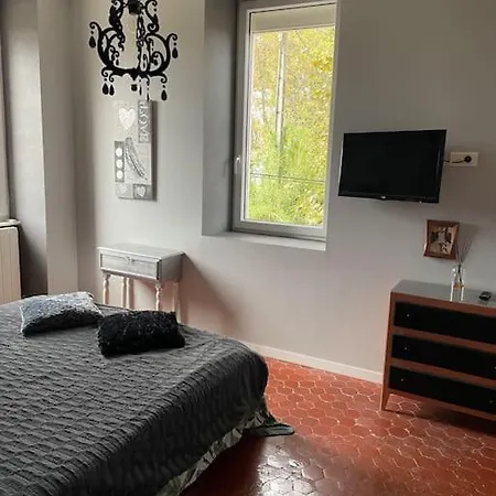 - Maison De - Piscine Holiday home *