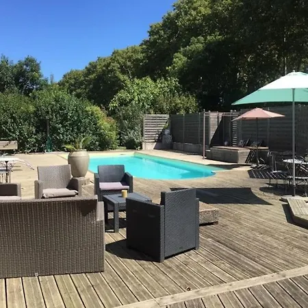 Holiday home - Maison De - Piscine *